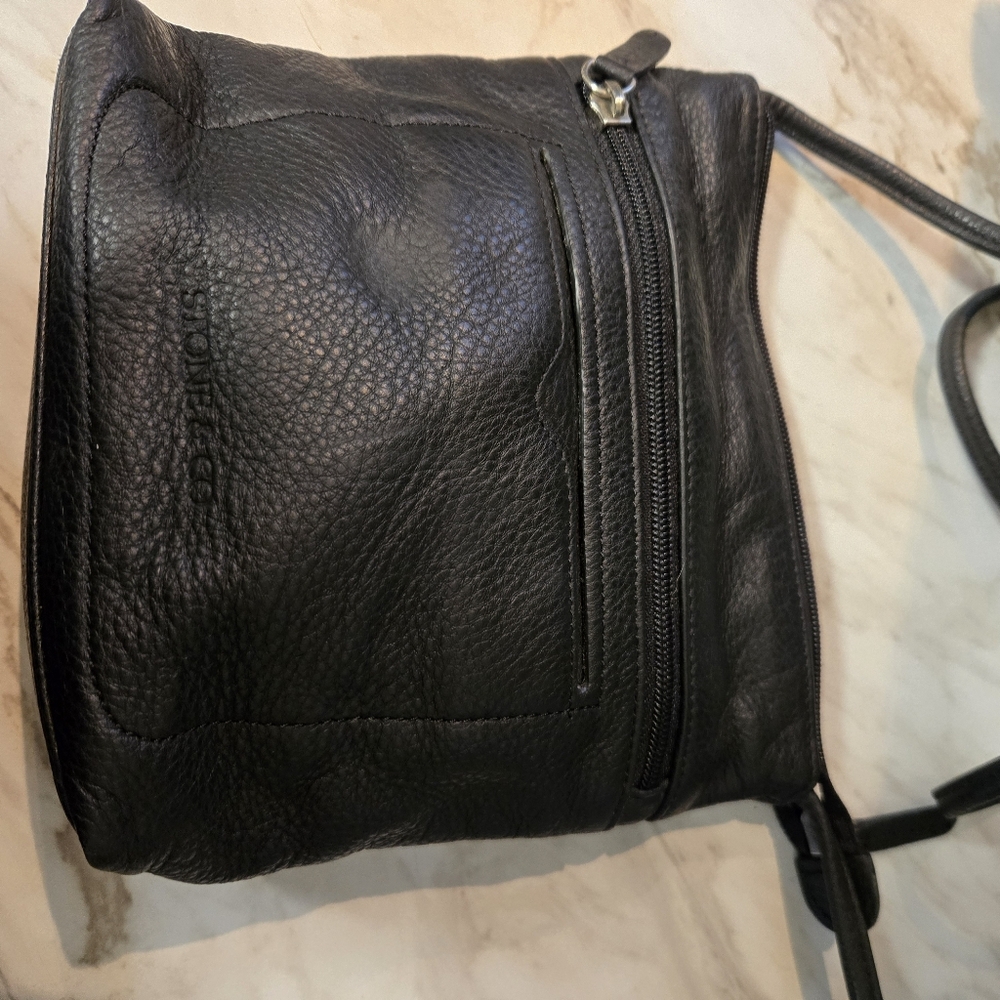 Stone Mountain Black Leather Bag - Picture 2 of 4